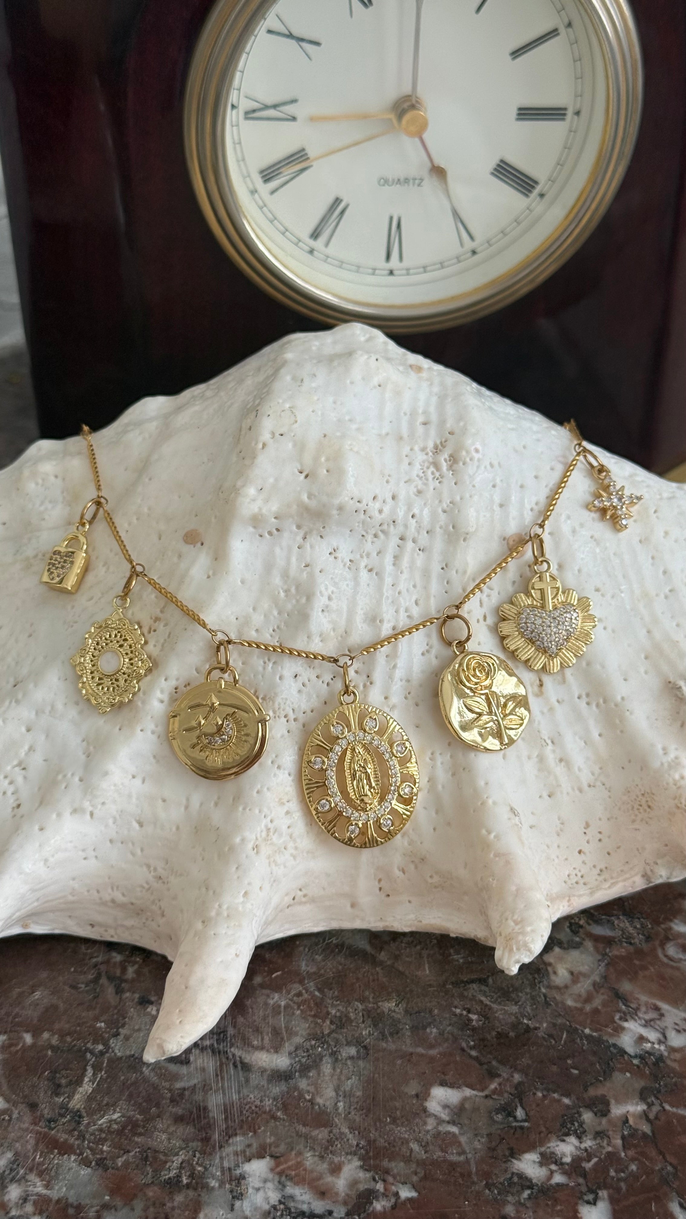 Collier ÉVORA
